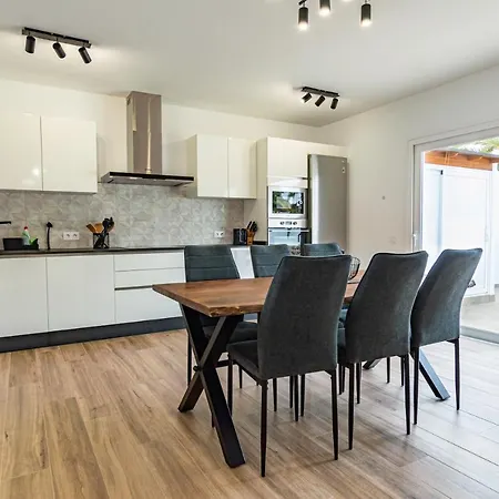 Villa Moderna En Zona Rural Ideal Para Relajarse Villa *